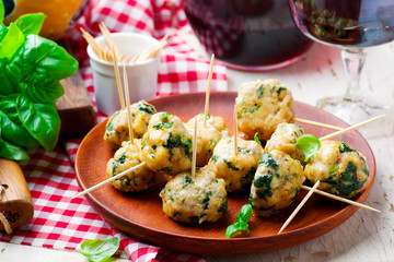 Chicken spinach meat bolls