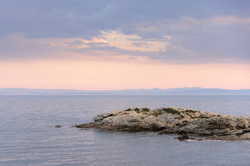 Atardecer en el mar Mediterraneo, costa de Rosas , Costa Brava España