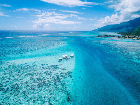 Aerial view of turquoise sea, Tahiti, French Polynesia