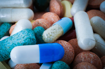 EXAGERAR LA TOMA DE MEDICAMENTOS