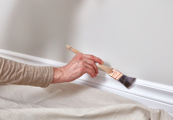 Hand painting molding