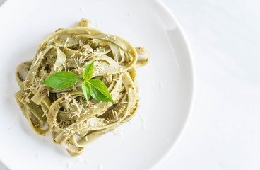spinach fettuccine on plate