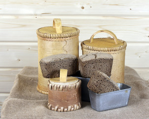 Black bread and birch bark sauce