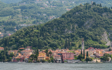 Fototapeta na wymiar Varena town at lake Como, Italy