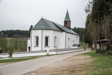 Fototapeta na wymiar St. Hermann Wallfahrtskirche bei Bischofsmais
