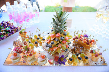 Fototapeta na wymiar banquet table with desserts