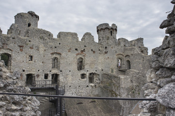 Ruiny zamku z XIV wieku