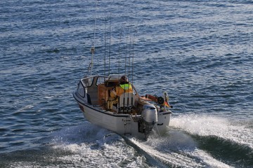Trolling Boot auf dem Wieker Bodden kurz vor Schaprode