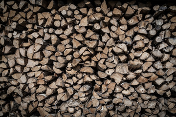 Gestapeltes Brennholz