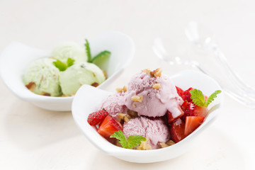 strawberry and pistachio ice cream