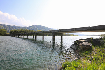 Obraz premium 徳島県美馬市 脇町潜水橋