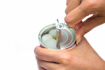 ring can on tinned food