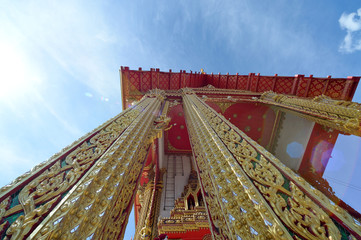 Fototapeta premium temple roof on bluesky