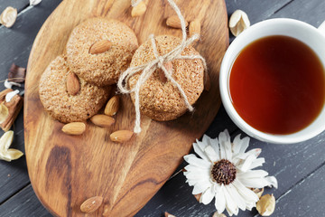 Obraz na płótnie Canvas homemade oatmeal cookies with nuts