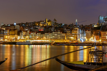 Obraz premium Porto. Quay at night.