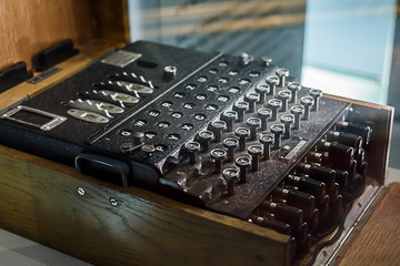Enigma Coding Machine - obrazy, fototapety, plakaty