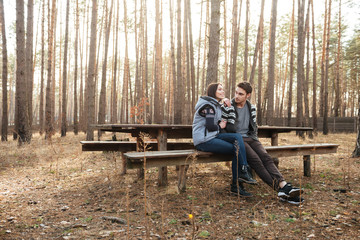 Fototapeta premium couple on bench