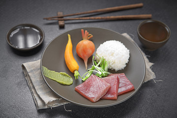 Sashimi and vegetables