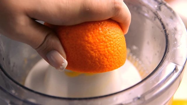 oranges with Reamer juicer