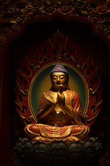 Fototapeta na wymiar buddha statues in temple