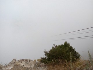 канатна дорога в облаках