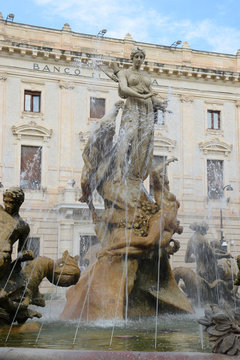 Diana-Brunnen in Syrakus