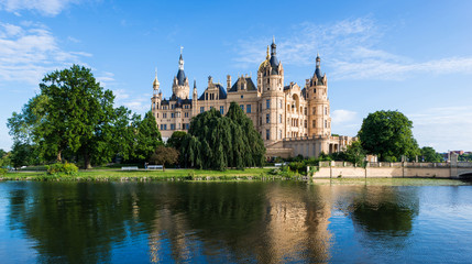 Fototapeta na wymiar Schwerin Castle, Schwerin, Germany