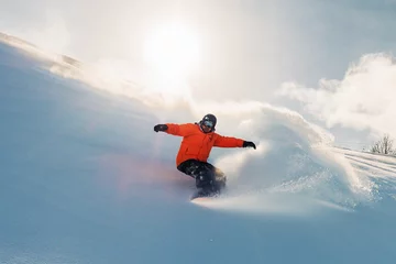 Papier Peint photo Lavable Sports dhiver le snowboarder monte de la colline de neige