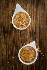 Sweet Mustard (selective focus)