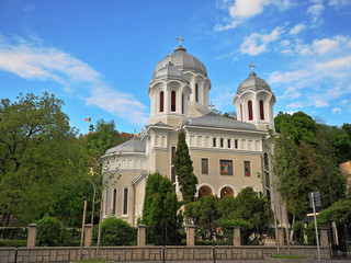 Fototapeta na wymiar Orthodox cathedral in Brasov old town