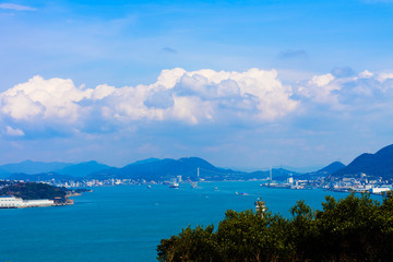 海峡の見える街
