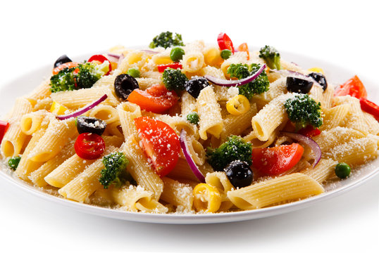 Pasta with colorful vegetables