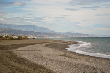 Orilla y lejanía