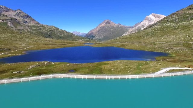Aerial 4k - Bernina Pass - Svizzera - Lago Bianco (2200 mt.) 