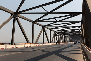 Puente Yadanabon en Mandalay, Myanmar. 2