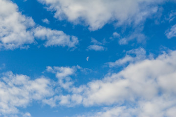 Obraz premium Half Moon in the sky