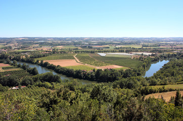 Fototapeta na wymiar Vallée du Lot dans le Lot-et-Garonne