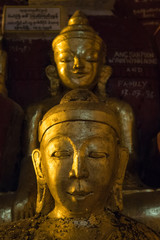 Fototapeta na wymiar Buddhas inside Pindaya cave, Pindaya, Myanmar