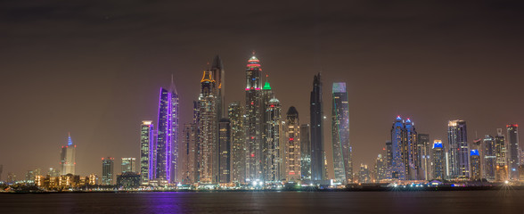 Fototapeta na wymiar Dubai Marina at Night - Panorama