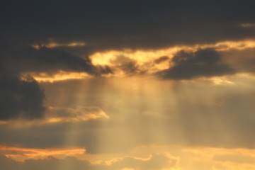 Sonne und Wolken