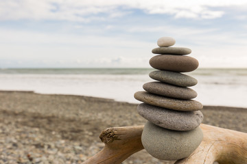 Fototapeta na wymiar Auszeit am Strand für Balance Findung