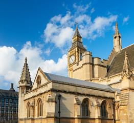 Obraz premium Closeup on Big Ben and the spires of Westminster Palace