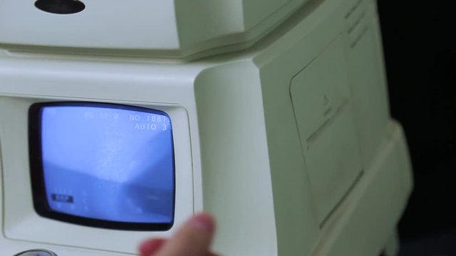 ophthalmic refractometer gives the results after the diagnostic