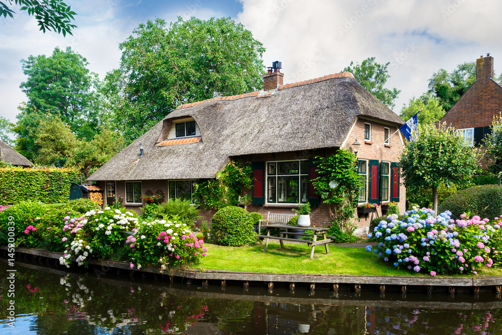 Sticker Giethoorn Village Scene