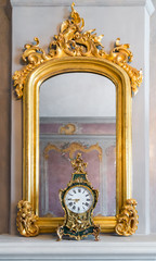 Antique mantel chime clock