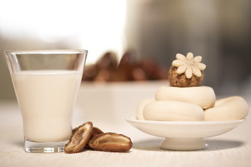 lait et pâtisseries orientales 