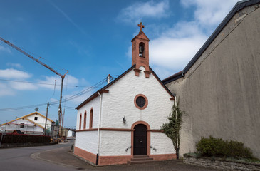 Fototapeta na wymiar Kirche- Kapelle