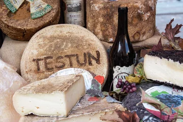 Fototapeten Cheese and wine, Typical products of Piedmonte, Italy © laudibi