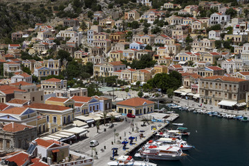 Fototapeta na wymiar Port de Symi / Rhodes / Grèce / Site classé UNESCO