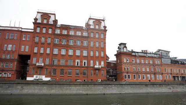 Sightseeing tour on the river 